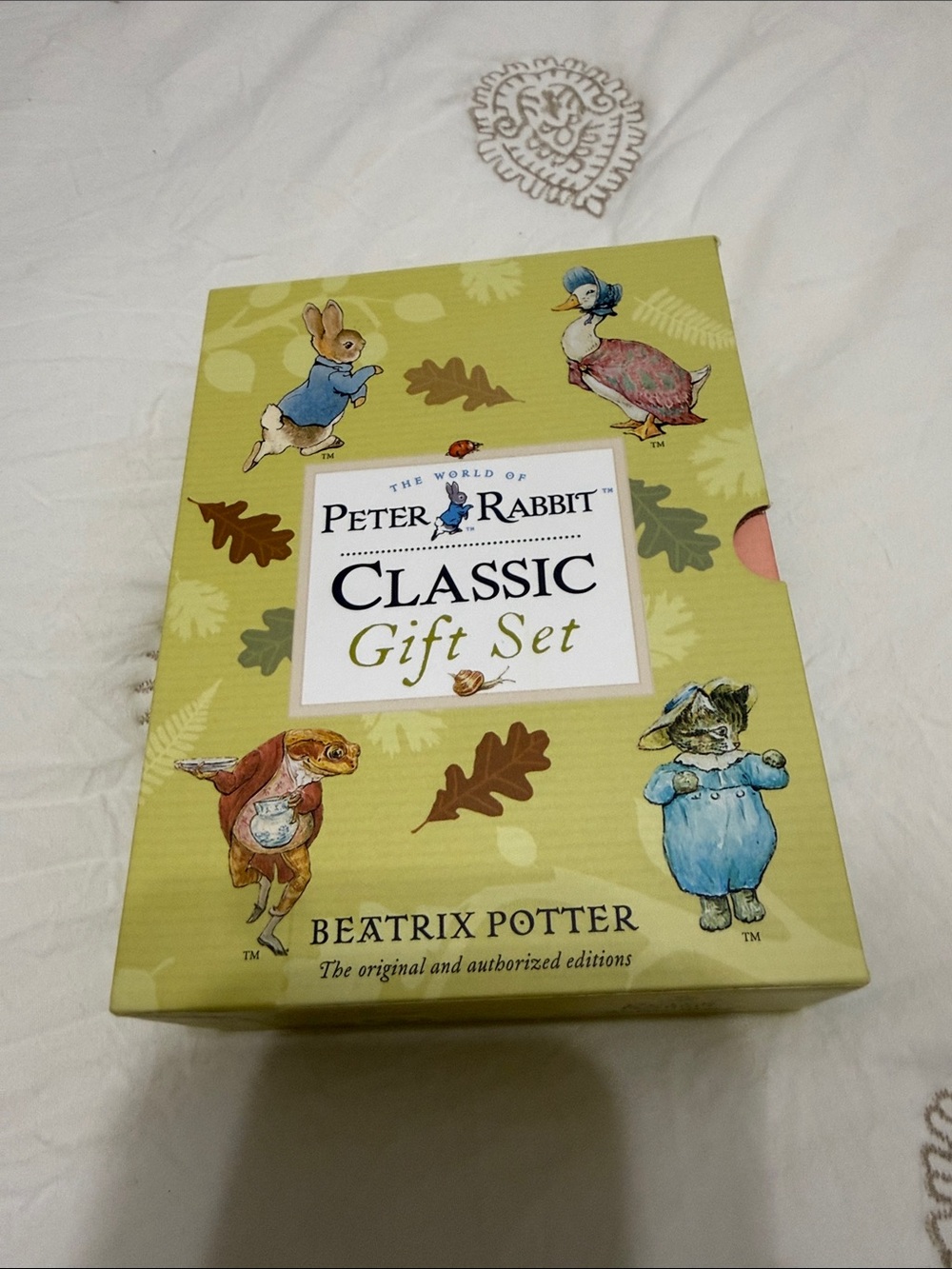 Peter Rabbit Classic Gift Set - Yellow Green Design